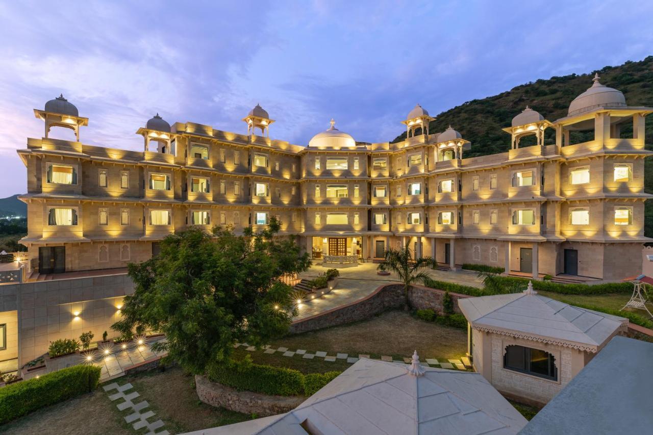Traavista Aravali Mahal Hotel Udaipur Exterior photo